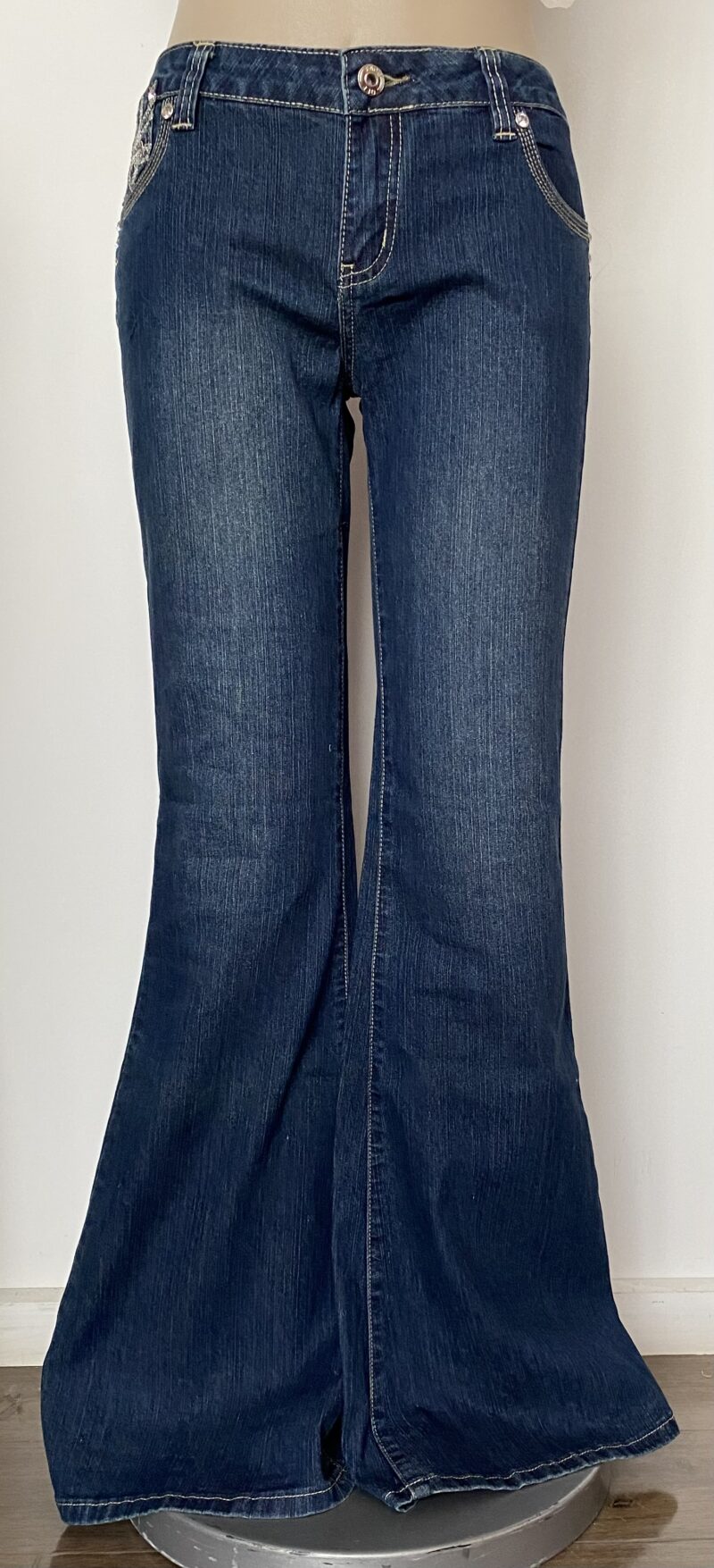 FP1042-Diamante trim Jeans