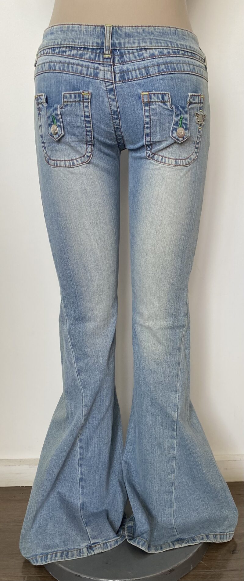 FP7744-IN LEG TWIST DENIM PANT - Image 4