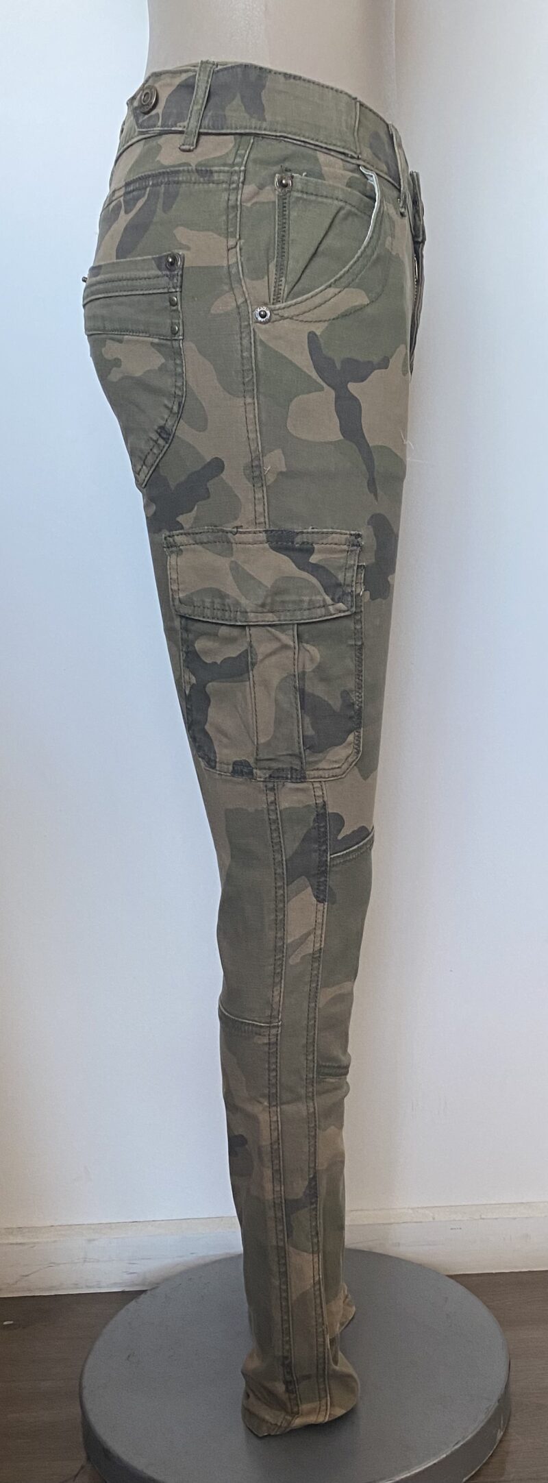 FP1245-Camouflage printed pant Skinny legs - Image 3