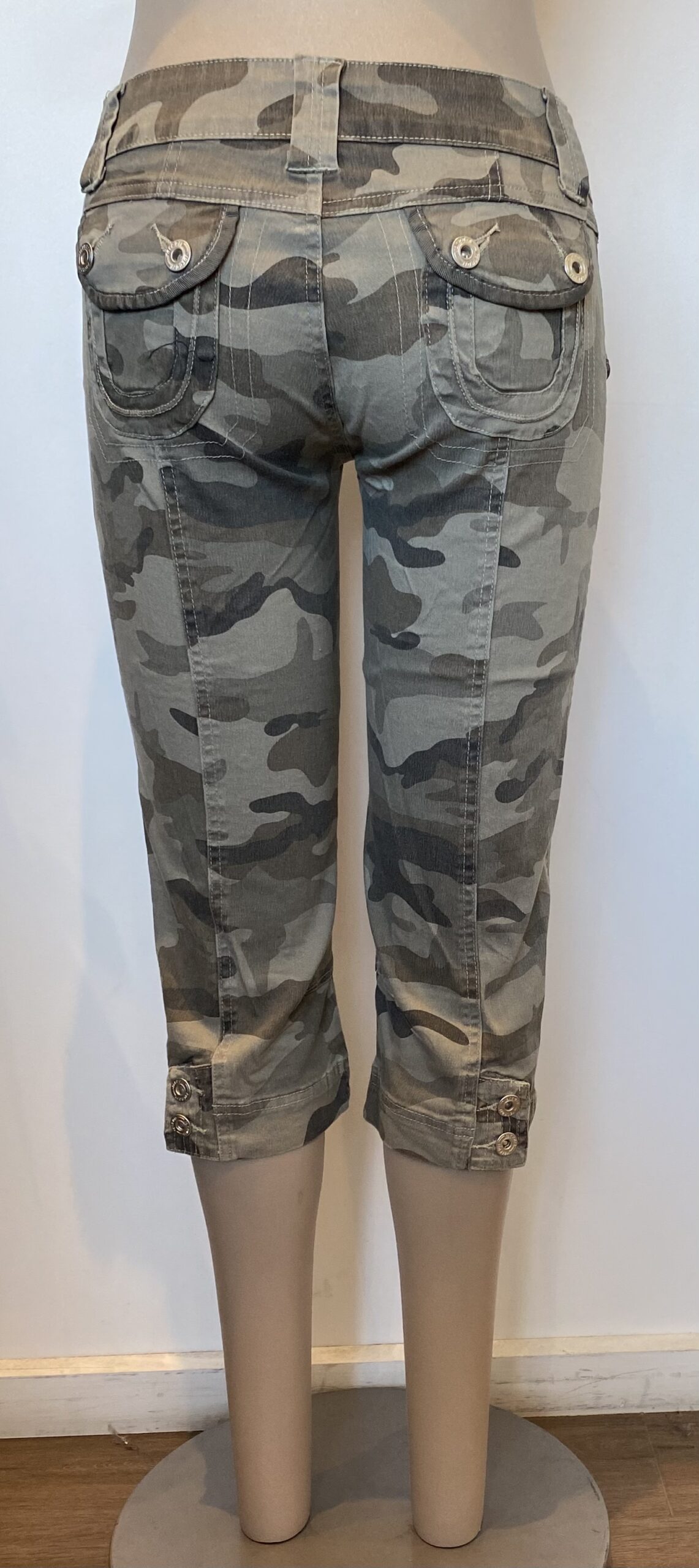 FP1276 3/4 Cargo Pant - Face Off Australia