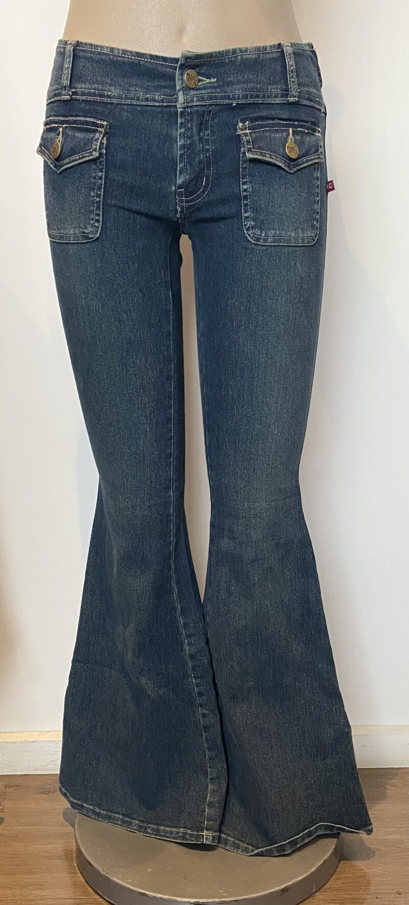 FP7385-FRONT PATCH POCKETS DENIM PANTS WITH BACK DETAILS