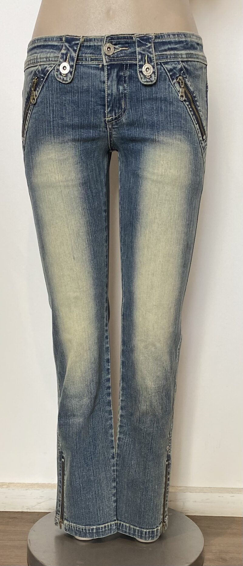 FP7571-3/4 LENGTH DENIM PANTS ZIPS DETAILS